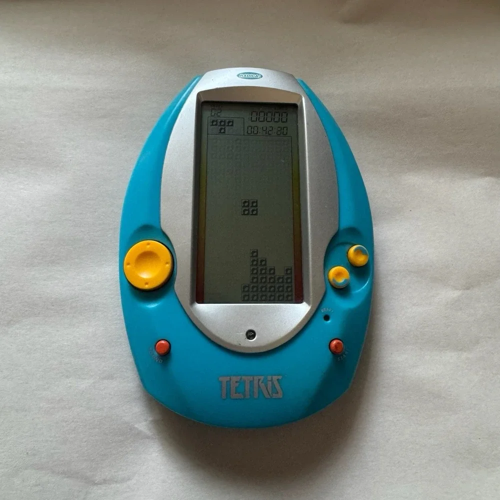 Vintage Radica Big Screen TETRIS Electronic Handheld Game 76002 2005 Tested VGC